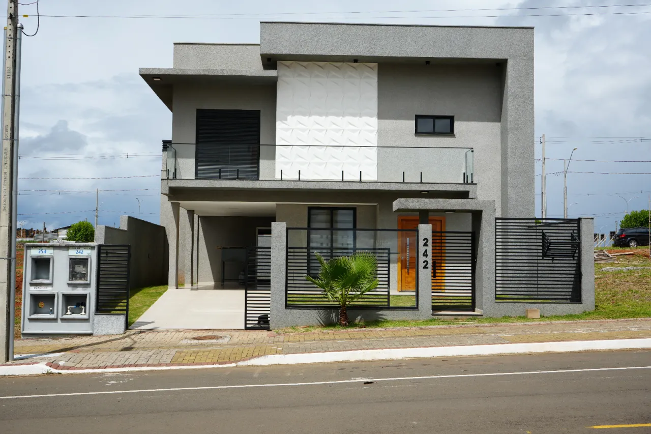 Sobrado à venda na Cidade dos Lagos