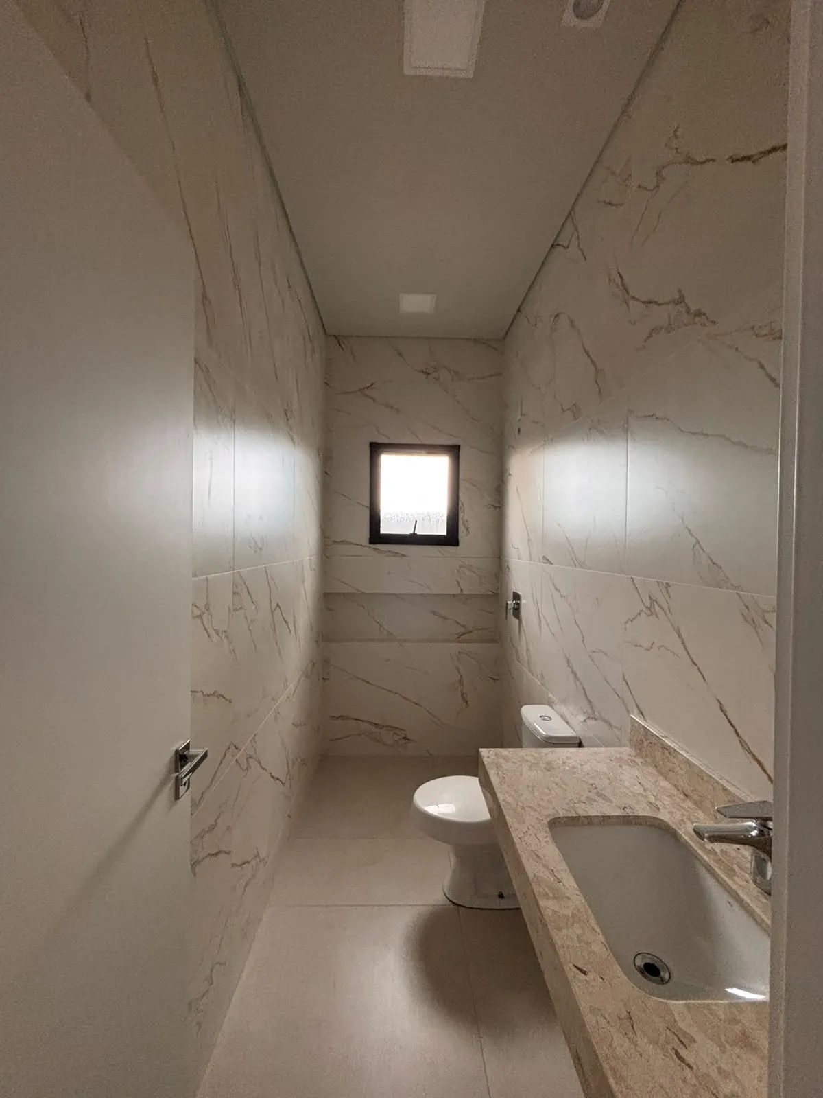 Casa à venda na Cidade dos Lagos