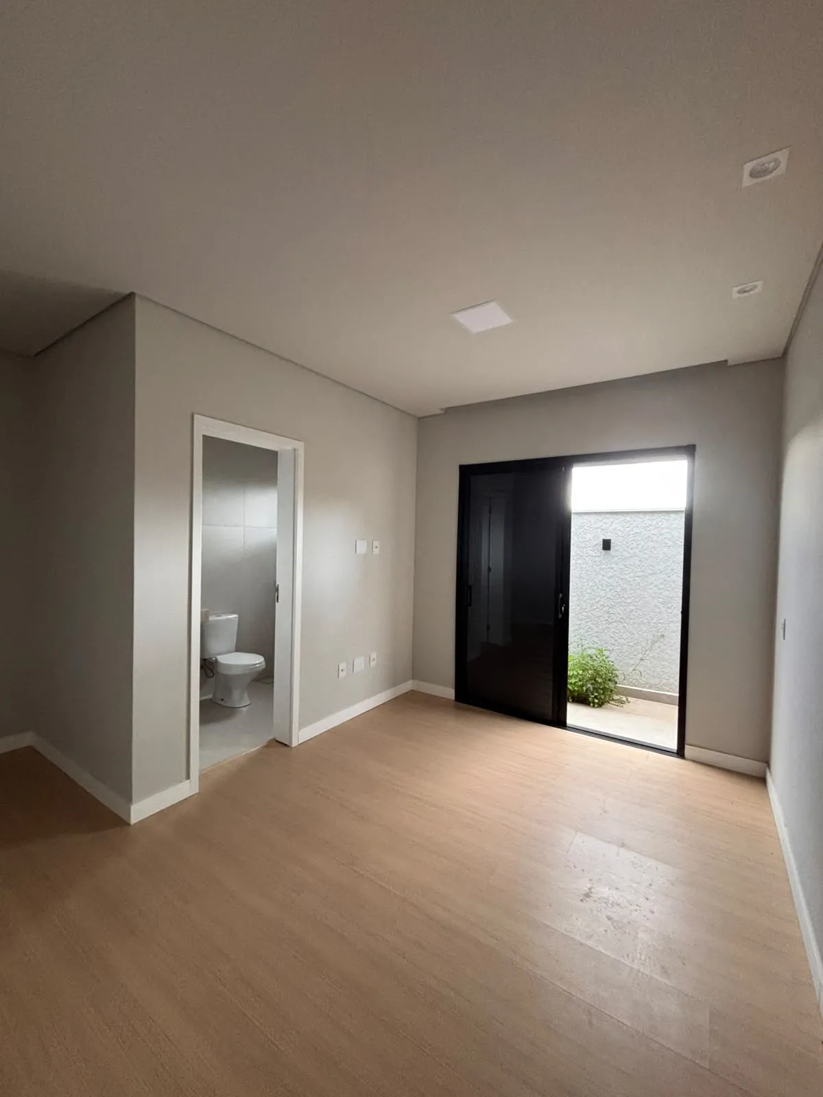 Casa à venda na Cidade dos Lagos