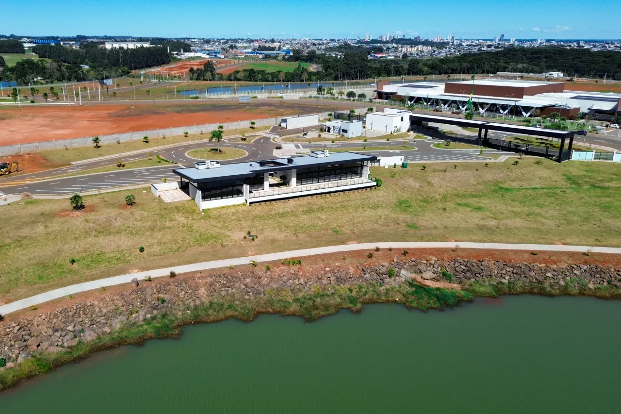 Terrenos à venda no Condomínio Reserva dos Lagos